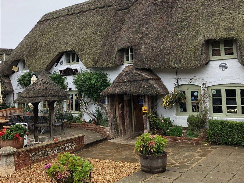 The Hatchet Inn Chute Exterior photo